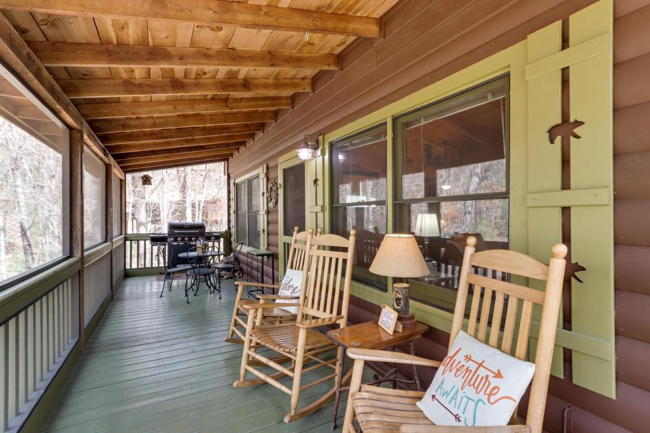 Holiday home Cozy In The Woods With Hot Tub! *